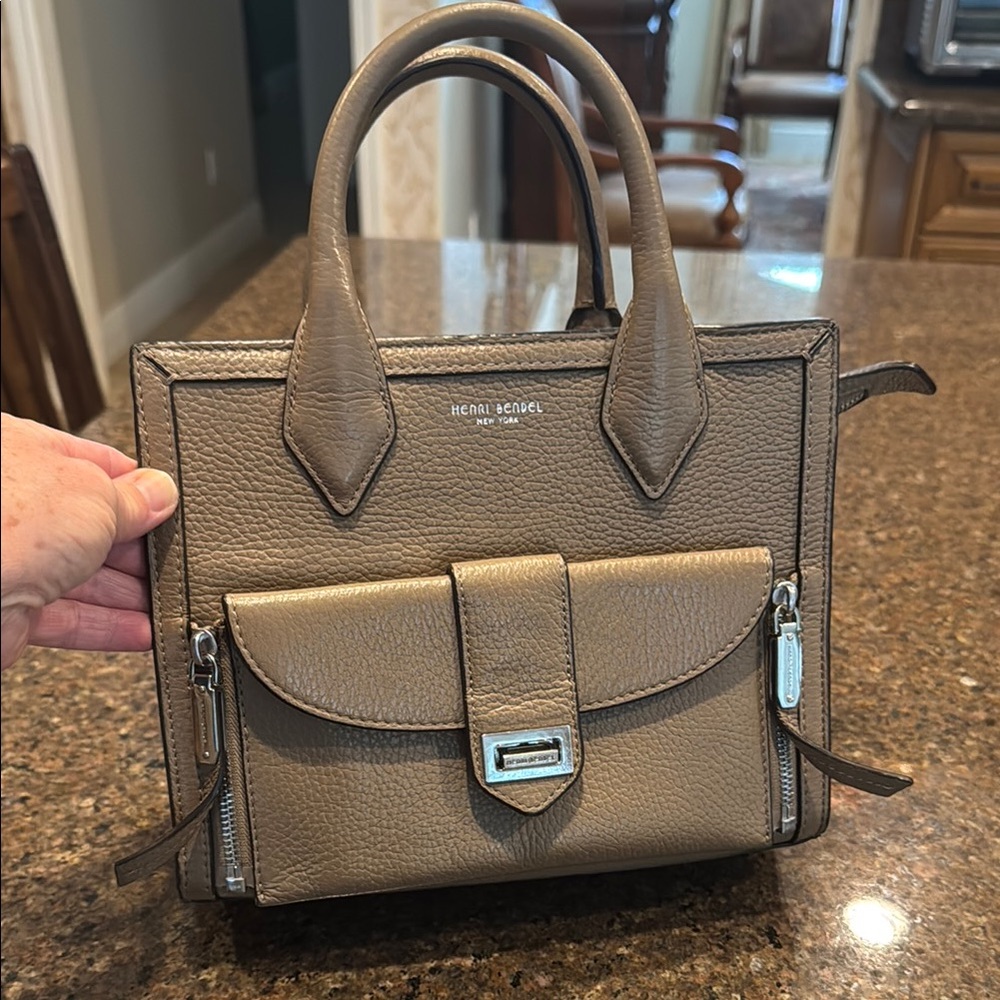 Henri Bendel Tan Leather Women's Bag